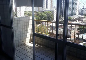 Foto 1 de Apartamento com 4 Quartos à venda, 107m² em Madalena, Recife