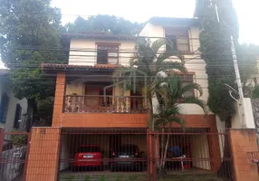 Foto 1 de Sobrado com 3 Quartos à venda, 195m² em Santa Tereza, Vitória