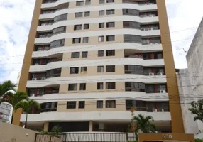 Foto 1 de Apartamento com 4 Quartos para alugar, 145m² em Barra, Salvador