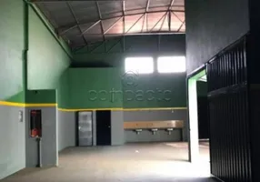 Foto 1 de Galpão/Depósito/Armazém para alugar, 216m² em Jardim Santa Rosa II, São José do Rio Preto