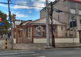 Foto 1 de Casa com 4 Quartos à venda, 312m² em Jardim Itú Sabará, Porto Alegre