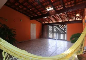 Foto 1 de Sobrado com 2 Quartos à venda, 86m² em Jardim Corumbá, Itanhaém