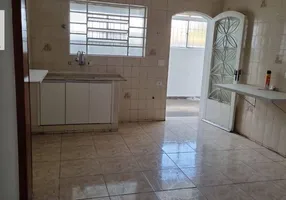 Foto 1 de Casa com 3 Quartos para alugar, 145m² em Vila Zilda, São Paulo