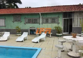 Foto 1 de Fazenda/Sítio com 5 Quartos à venda, 235m² em Residencial Santa Izabel, Taubaté