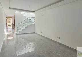 Foto 1 de Sobrado com 3 Quartos à venda, 100m² em Cupecê, São Paulo