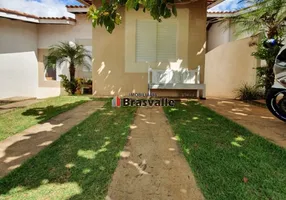 Foto 1 de Casa com 2 Quartos à venda, 100m² em FAG, Cascavel