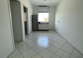 Foto 1 de Apartamento com 1 Quarto para alugar, 25m² em Espinheiros, Joinville
