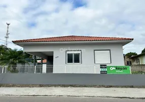 Foto 1 de Casa com 4 Quartos à venda, 150m² em , Capivari de Baixo