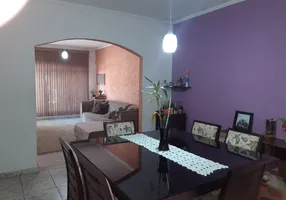 Foto 1 de Casa com 3 Quartos à venda, 180m² em Vila Natal, Mogi das Cruzes