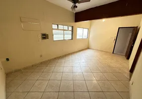 Foto 1 de Casa com 3 Quartos para alugar, 85m² em Mutuá, São Gonçalo