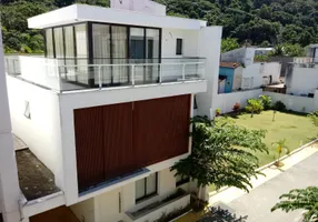 Foto 1 de Casa de Condomínio com 5 Quartos à venda, 176m² em Camburi, São Sebastião