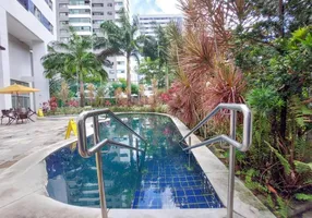Foto 1 de Apartamento com 3 Quartos para alugar, 72m² em Casa Amarela, Recife