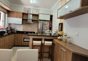 Foto 1 de Casa com 3 Quartos à venda, 130m² em Jardim Fonte Nova, Goiânia