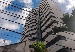 Foto 1 de Apartamento com 3 Quartos à venda, 176m² em Candelária, Natal