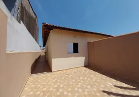 Foto 1 de Casa com 2 Quartos à venda, 58m² em Recanto dos Bandeirantes, Itanhaém