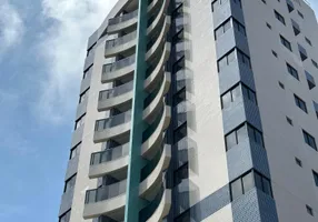 Foto 1 de Apartamento com 3 Quartos à venda, 63m² em Ponta Verde, Maceió