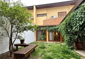 Foto 1 de Casa de Condomínio com 4 Quartos à venda, 269m² em Vila Clementino, São Paulo
