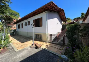 Foto 1 de Casa com 4 Quartos à venda, 120m² em Itapoã, Belo Horizonte