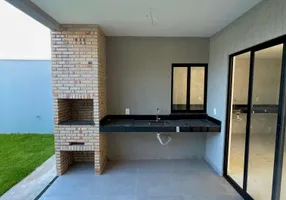Foto 1 de Casa com 4 Quartos à venda, 152m² em Parnamirim, Eusébio