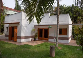 Foto 1 de Casa com 3 Quartos à venda, 670m² em Águas da Fazendinha, Carapicuíba