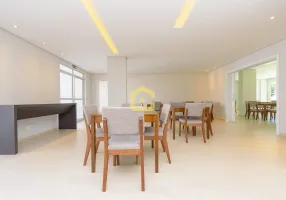 Foto 1 de Apartamento com 2 Quartos à venda, 77m² em Mercês, Curitiba