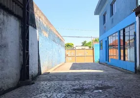 Foto 1 de Galpão/Depósito/Armazém para alugar, 500m² em Vila Cascatinha, São Vicente
