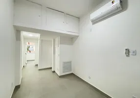 Foto 1 de Sala Comercial para alugar, 28m² em Leblon, Rio de Janeiro