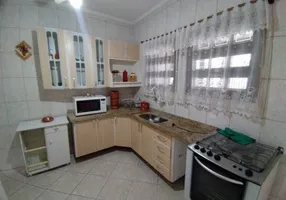 Foto 1 de Casa com 3 Quartos para alugar, 130m² em Conjunto Residencial Butantã, São Paulo