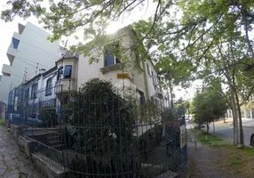 Foto 1 de Casa com 3 Quartos à venda, 200m² em Petrópolis, Porto Alegre