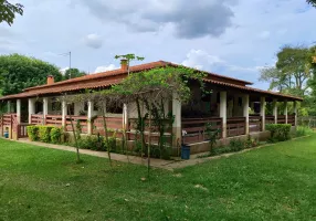 Foto 1 de Fazenda/Sítio com 2 Quartos à venda, 90m² em Zona Rural, Salto de Pirapora