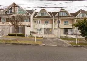 Foto 1 de Sobrado com 3 Quartos à venda, 190m² em Atuba, Curitiba