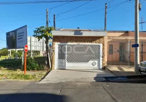 Foto 1 de Casa com 3 Quartos à venda, 129m² em Parque Santa Felícia Jardim, São Carlos