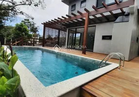 Foto 1 de Casa de Condomínio com 3 Quartos à venda, 258m² em Taquaras, Balneário Camboriú
