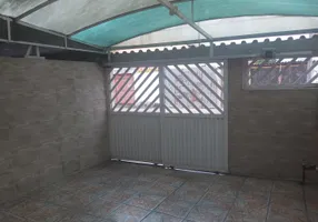 Foto 1 de Sobrado com 3 Quartos à venda, 100m² em Vila Cascatinha, São Vicente