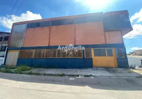 Foto 1 de Galpão/Depósito/Armazém à venda, 420m² em Santa Fé, Caxias do Sul