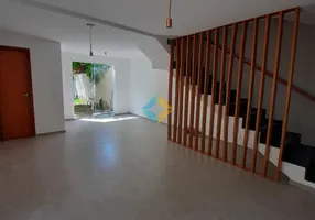 Foto 1 de Casa com 4 Quartos à venda, 170m² em Itaipu, Niterói