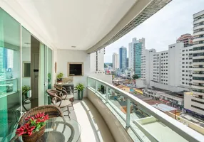 Foto 1 de Apartamento com 4 Quartos à venda, 115m² em Centro, Balneário Camboriú