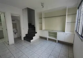 Foto 1 de Casa com 2 Quartos para venda ou aluguel, 82m² em Parque Ipê, São Paulo