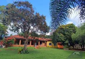 Foto 1 de Fazenda/Sítio com 3 Quartos à venda, 250m² em Chacaras Bauruenses, Bauru