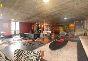 Foto 1 de Casa com 4 Quartos para venda ou aluguel, 430m² em Alto de Pinheiros, São Paulo