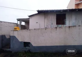 Foto 1 de Casa com 3 Quartos para alugar, 50m² em Capoeiras, Florianópolis
