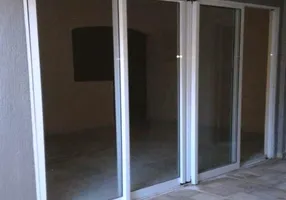 Foto 1 de Sobrado com 3 Quartos à venda, 200m² em Vila Yara, Osasco