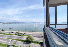 Foto 1 de Apartamento com 3 Quartos à venda, 96m² em Beira Mar, Florianópolis