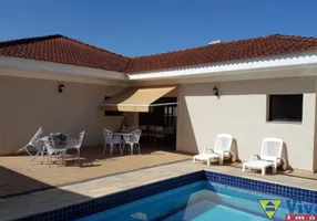 Foto 1 de Casa com 3 Quartos à venda, 350m² em Residencial Morada dos Lagos, Barueri