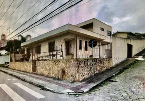 Foto 1 de Casa com 5 Quartos à venda, 549m² em Coloninha, Florianópolis
