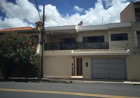 Foto 1 de Casa com 4 Quartos à venda, 304m² em João Paulo II, Pouso Alegre