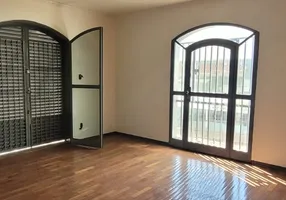 Foto 1 de Casa com 4 Quartos para alugar, 300m² em Centro, Franca