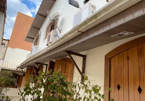 Foto 1 de Casa com 5 Quartos à venda, 250m² em Centro, Vila Velha