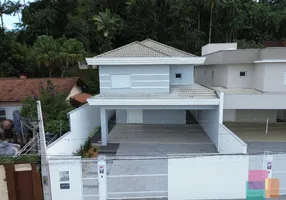Foto 1 de Casa com 4 Quartos à venda, 270m² em Atiradores, Joinville