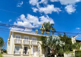 Foto 1 de Casa de Condomínio com 4 Quartos para venda ou aluguel, 582m² em Alphaville Residencial Um, Barueri